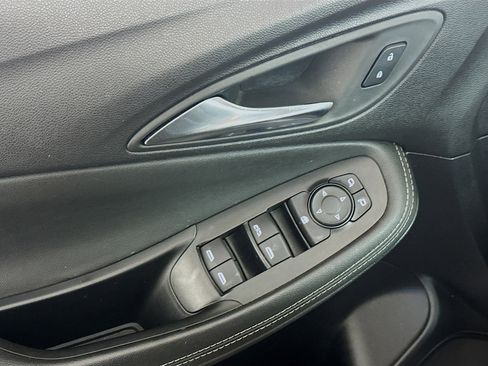 Used 2025 Buick Encore GX Preferred image 15