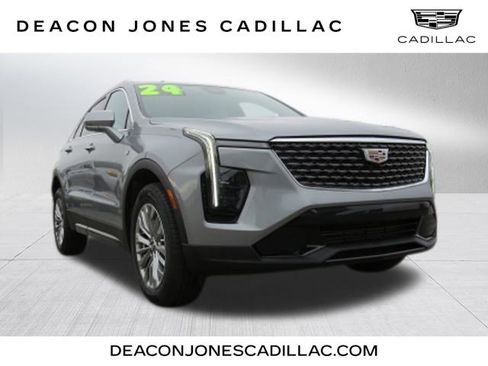 Used 2024 Cadillac XT4 Premium Luxury image 1