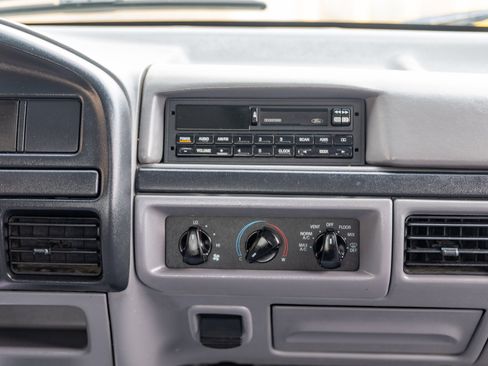 Used 1996 Ford F250 4x4 SuperCab image 40