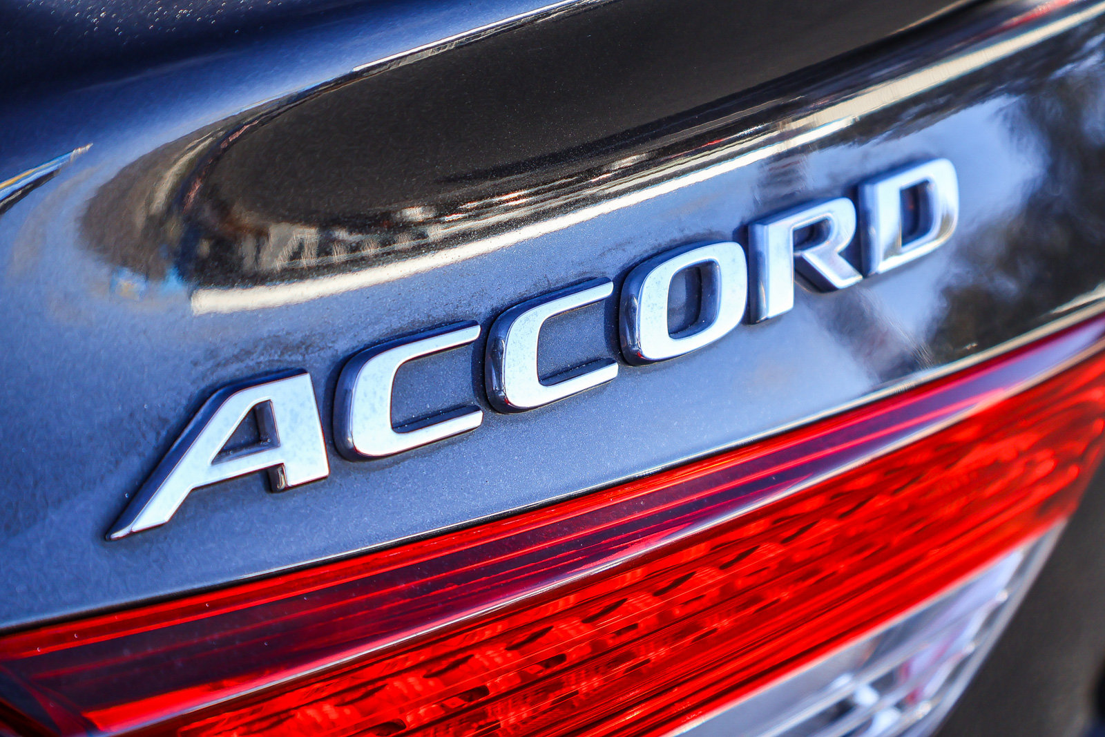 Used 2018 Honda Accord Touring image 26