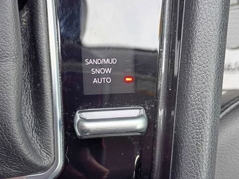 Used 2022 Jeep Compass Latitude w/ Convenience Group AWD/4WD image 17