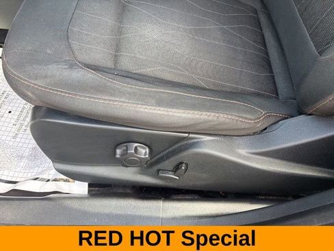 Used 2021 Ford EcoSport SE w/ SE Convenience Package image 12