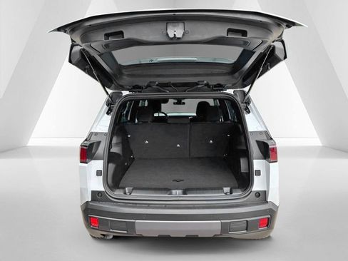 New 2026 Jeep Cherokee Laredo AWD/4WD image 35
