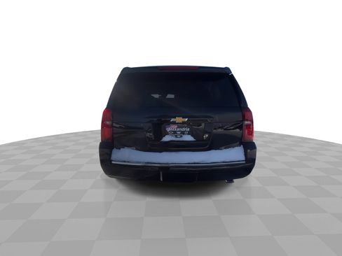 Used 2020 Chevrolet Suburban Premier w/ Premier Plus Edition image 7