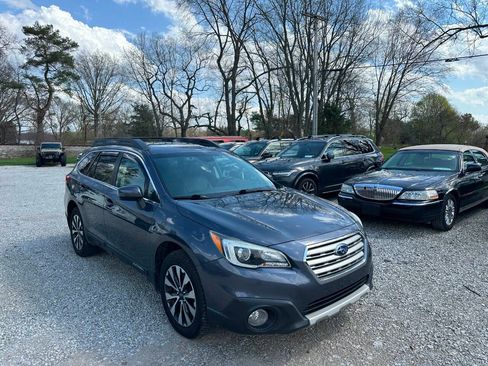 Used 2016 Subaru Outback 3.6R Limited AWD/4WD image 3