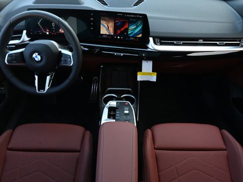 New 2026 BMW X2 xDrive28i AWD/4WD image 14
