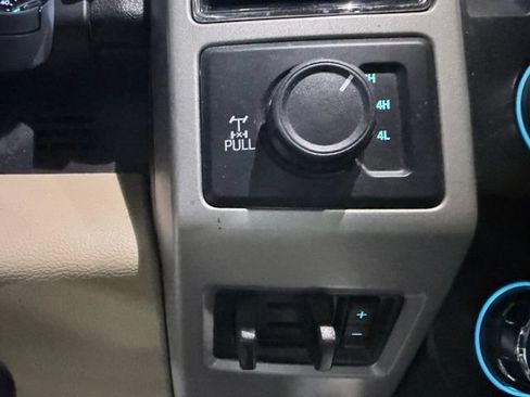 Used 2020 Ford F250 Lariat w/ Lariat Value Package AWD/4WD image 28