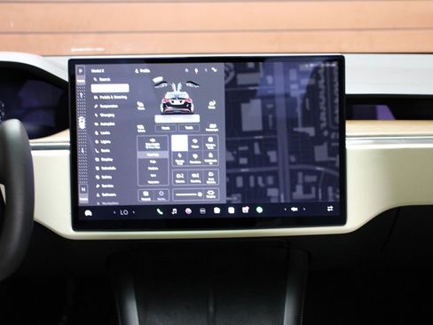Used 2023 Tesla Model X image 38