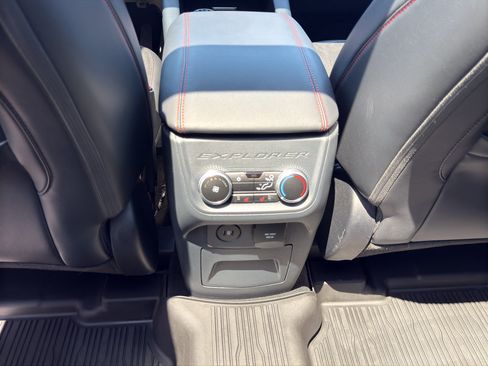 Used 2025 Ford Explorer ST AWD/4WD image 20