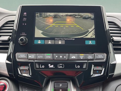 Used 2023 Honda Odyssey Sport image 13