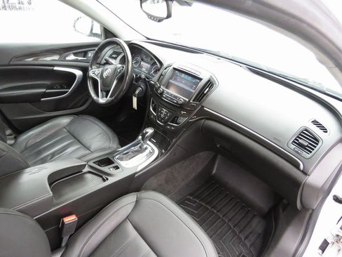 Used 2015 Buick Regal image 14