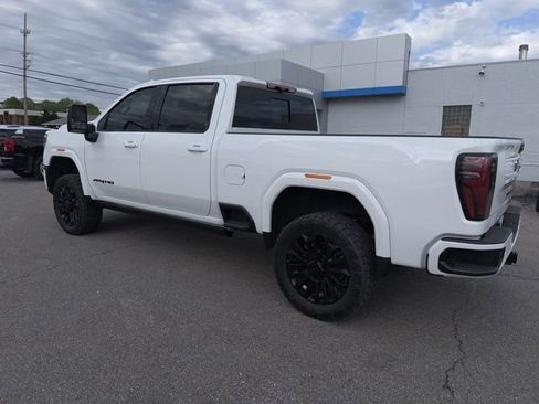 Used 2025 GMC Sierra 2500 AT4 w/ AT4 Premium Plus Package AWD/4WD image 25