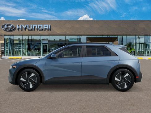 New 2027 Hyundai Ioniq 5 SEL RWD image 3