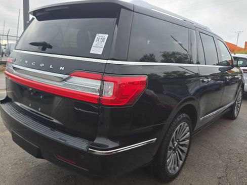 Used 2019 Lincoln Navigator L Reserve AWD/4WD image 3