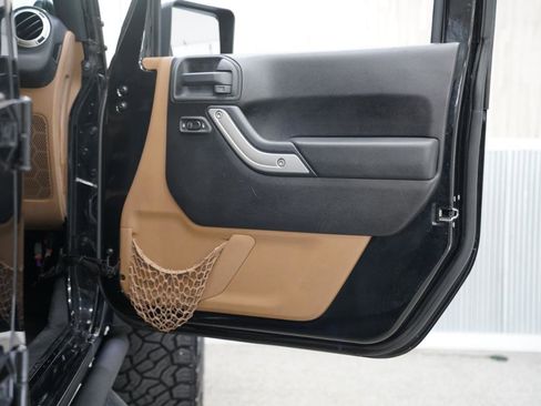 Used 2012 Jeep Wrangler Unlimited Sahara w/ Mopar Chrome Edition Group image 32