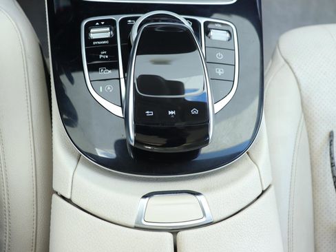 Used 2018 Mercedes-Benz E 300 image 34