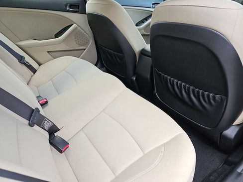 Used 2015 Kia Optima LX image 14