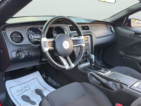 Used 2013 Ford Mustang Convertible RWD image 22