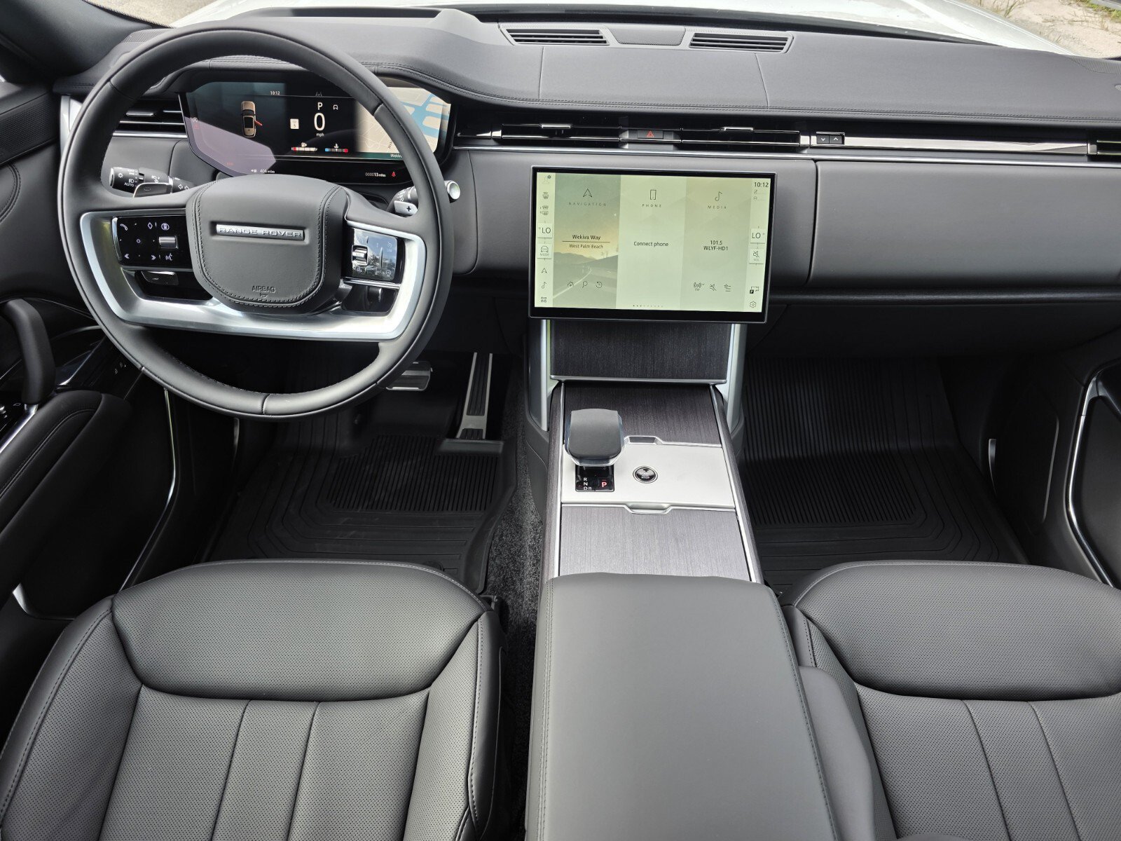 New 2026 Land Rover Range Rover Long Wheelbase SE AWD/4WD image 4