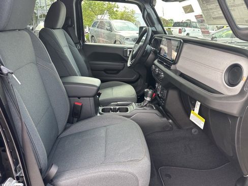 New 2025 Jeep Gladiator Sport image 51