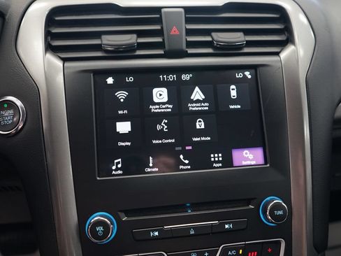Used 2018 Ford Fusion SE w/ Fusion SE Technology Package FWD image 35