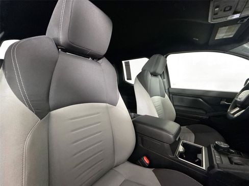 Certified 2025 Toyota Tacoma TRD Off-Road image 37