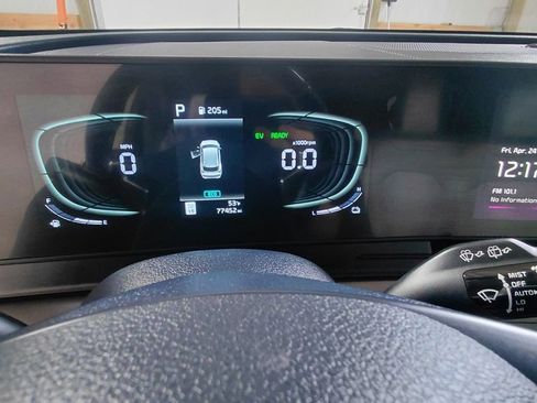 Used 2023 Kia Sportage EX AWD/4WD image 24