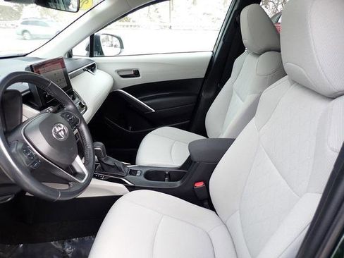 Certified 2023 Toyota Corolla Cross LE image 15