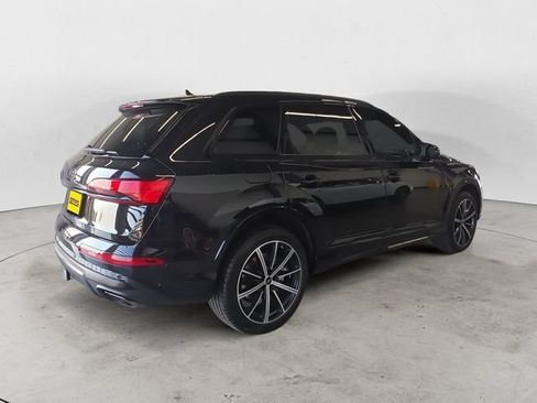 Used 2025 Audi Q7 2.0T Premium Plus w/ Premium Plus Package AWD/4WD image 5
