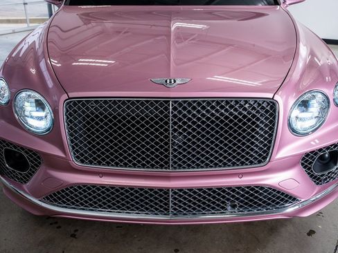 Used 2021 Bentley Bentayga image 15