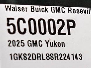 Used 2025 GMC Yukon Denali w/ Sun & Power Step Package AWD/4WD image 34