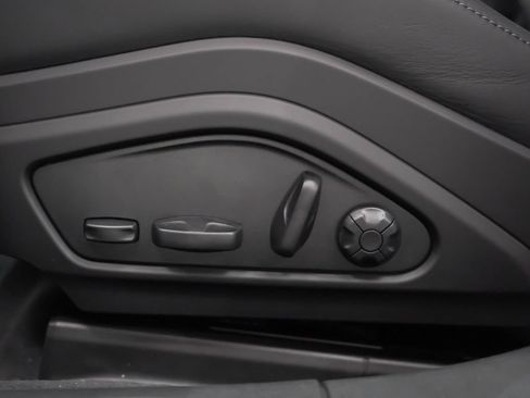 Certified 2025 Porsche Panamera 4 AWD/4WD image 13