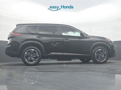 Used 2024 Nissan Rogue SV image 34