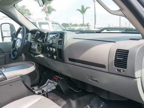 Used 2012 Chevrolet Silverado 3500 W/T RWD image 12
