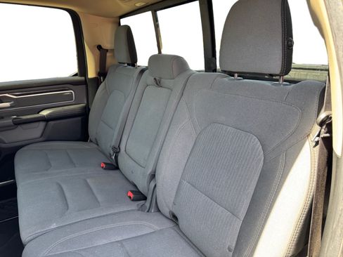 Used 2019 RAM 1500 Big Horn RWD image 16
