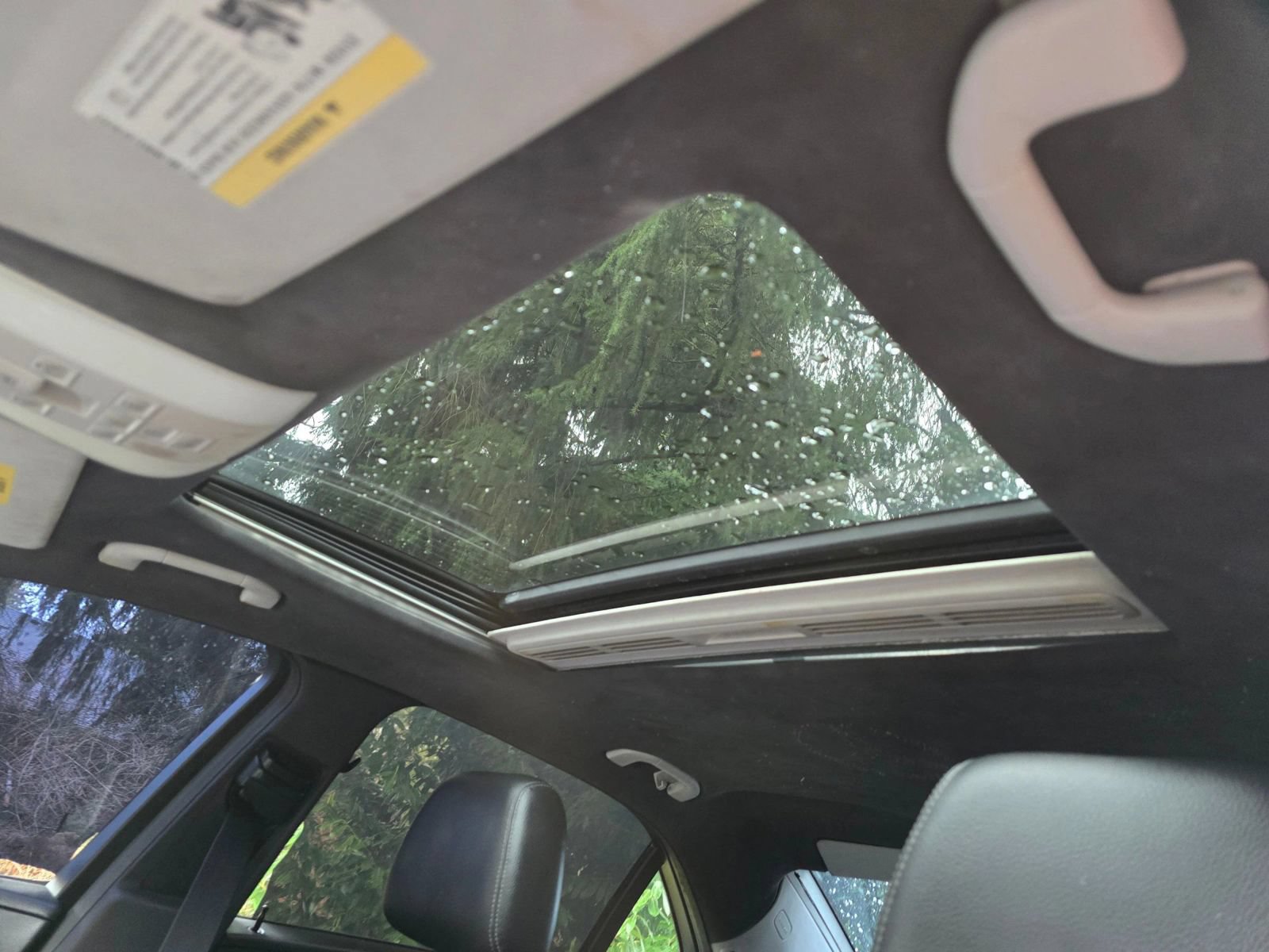 Used 2014 Mercedes-Benz E 350 Sedan image 21