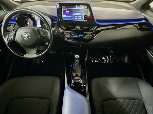 Used 2021 Toyota C-HR XLE image 27