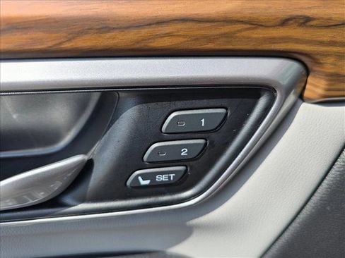 Used 2022 Honda CR-V EX-L image 16