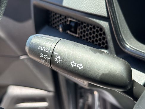 Certified 2024 Honda CR-V EX image 33
