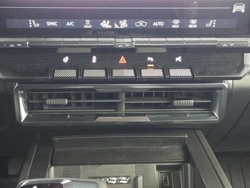 New 2026 GMC Hummer EV SUV image 14