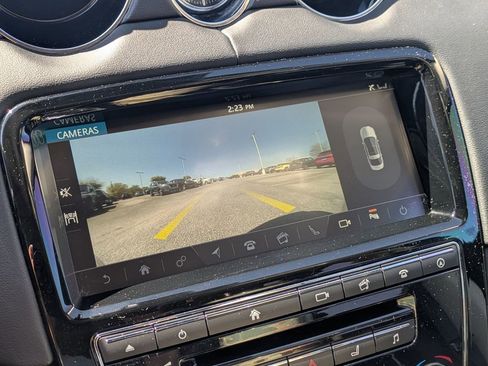 Used 2019 Jaguar XJ R-Sport AWD/4WD image 19