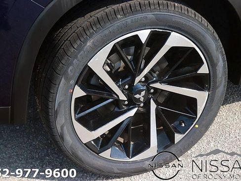 Used 2024 Mitsubishi Outlander FWD image 7
