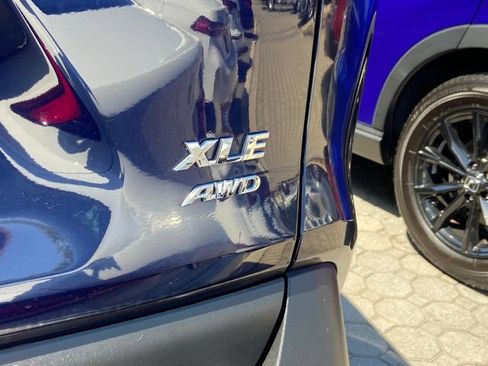 Used 2019 Toyota RAV4 XLE Premium w/ Cold Weather Package AWD/4WD image 30