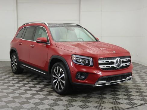 Certified 2022 Mercedes-Benz GLB 250 4MATIC image 3