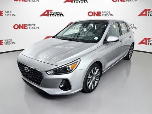 Used 2020 Hyundai Elantra GT w/ Style Package 02 FWD image 3