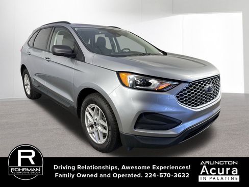 Used 2023 Ford Edge SE image 3