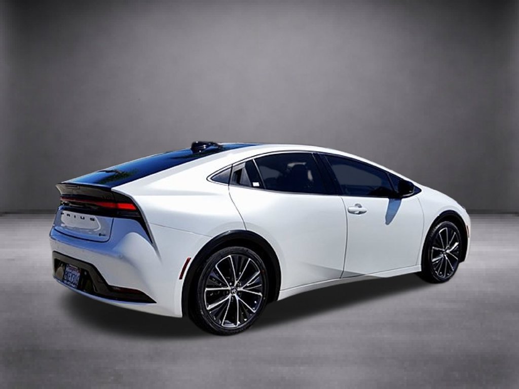 Used 2023 Toyota Prius Limited FWD image 4