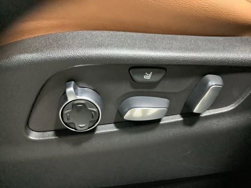 Used 2019 Cadillac XT4 Sport AWD/4WD image 25