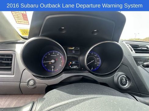 Used 2016 Subaru Outback 2.5i Limited AWD/4WD image 28