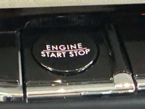 Certified 2026 Lincoln Aviator AWD image 21